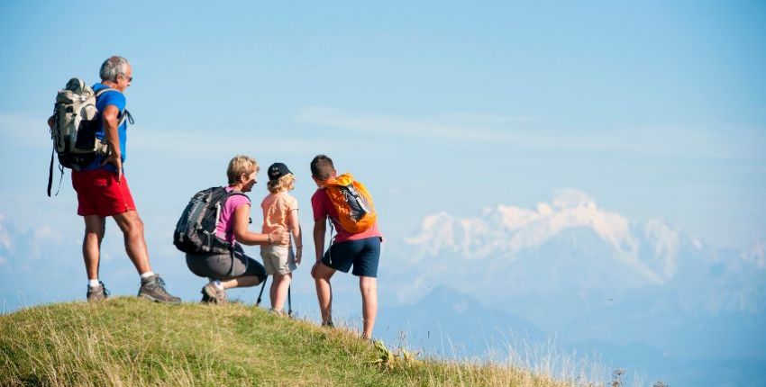 Pays de Gex : destination familiale et authentique entre hauts sommets du Jura, Mont Blanc et lac Léman