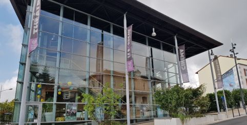 Ciné-théâtre Le Bordeau, des spectacles et des animations en famille à Saint-Genis-Pouilly