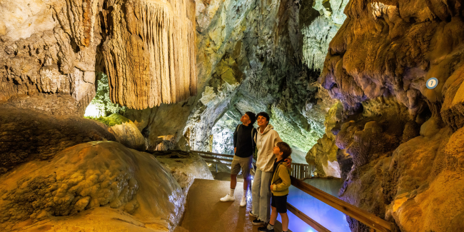 Grottes du Cerdon et parc de loisirs préhistoriques pour toute la famille 