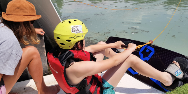 stage enfant de téléski nautique et wakeboard à Exo 01, Bourg-en-Bresse