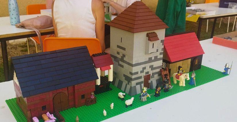 Ateliers LEGO médiévaux en famille au Château des Allymes à Ambérieu-en-Bugey