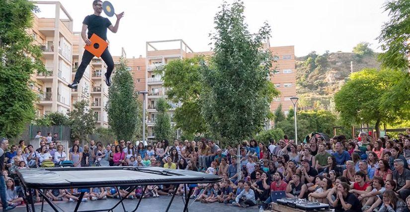 Tôt ou T'Arts : Spectacle de cirque gratuit "Back 2 Classics" à Saint-Genis-Pouilly