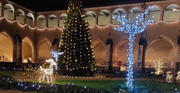 Lumières enchantées : féérie de fin d'année en famille au Monastère royal de Brou à Bourg-en-Bresse