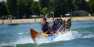 Loisirs aquatiques et stages sportifs pour enfant à la Plaine Tonique, près de Bourg-en-Bresse