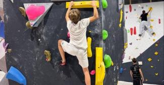 Bloc session Lyon Beynost, salle d'escalade pour toute la famille